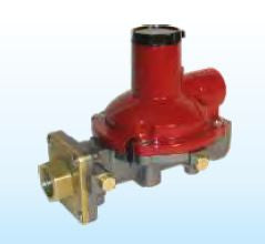 3/4 x 3/4 FPT 1st stg 8-12PSI regulator 2.4M BTU/HR